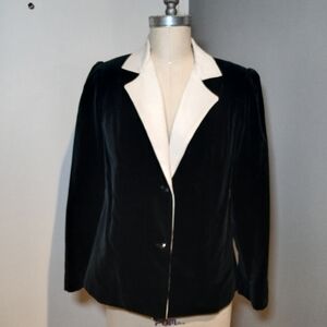 Vintage Kohler Collection Velvet Blazer With White Collar Detail
